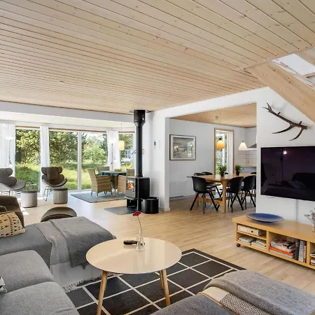 Laila Holiday home *