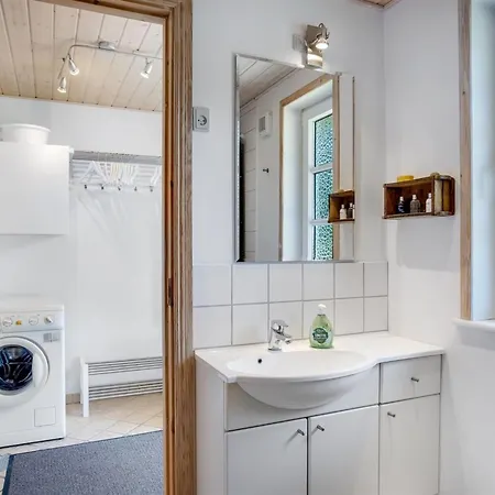 Laila - 1-2km From The Sea By Interhome * ויירס סטרנד